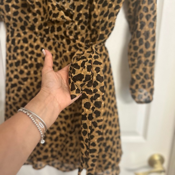 Free People Leopard Print Frenchie Mini
Wrap Dress Size Small - Picture 5 of 10